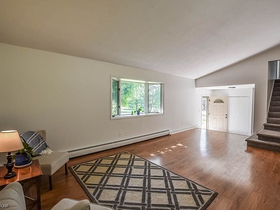 4th image of 7246 Kiltie Ln