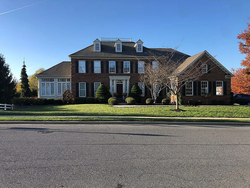 2 Stone Springs Ln photo 1