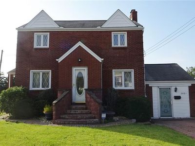 2501 Pennsylvania Ave, West Mifflin, PA, 15122