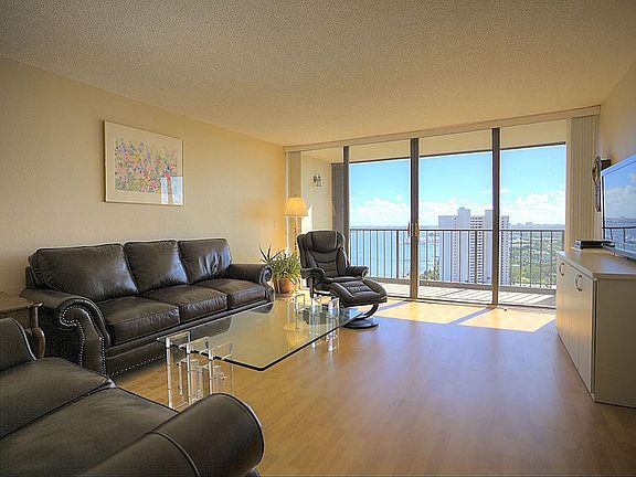 4th image of 5600 N Flagler Dr APT 2405