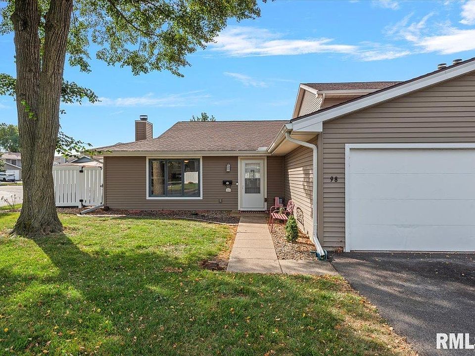 1st image of 98 Brookside Pl