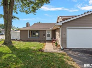 98 Brookside Pl, Springfield, IL 62704