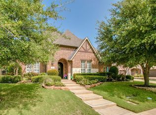 621 Lakemont Dr, Irving, TX 75039