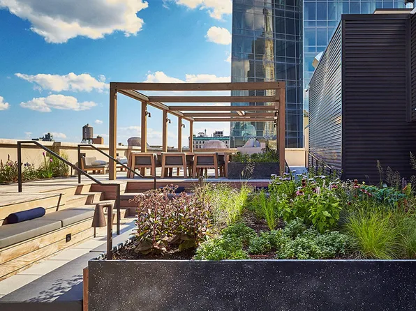 404 Park Avenue South image 8 of 12