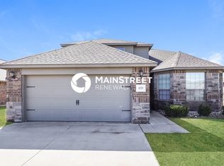 420 E Mobile Ter, Mustang, OK 73064