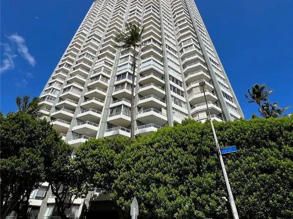 2600 Pualani Way APT 904, Honolulu, HI 96815