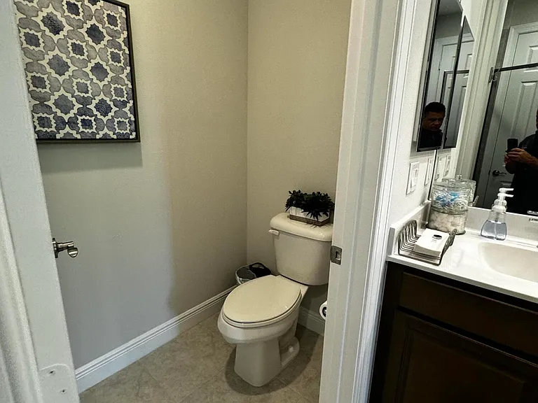 6008 Bella Rosa Ln — Photo 25