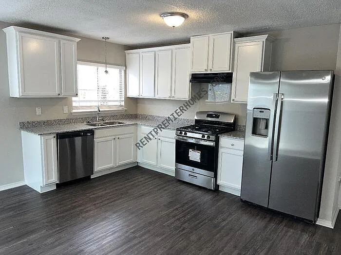 2911 Lake Briar — Photo 5