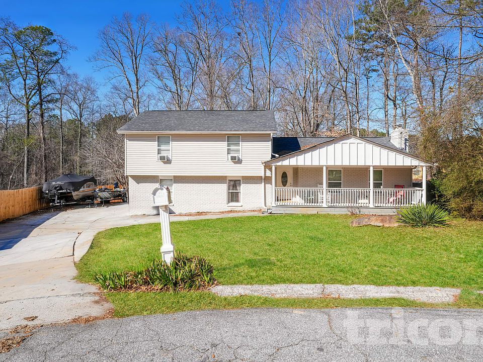1st image of 635 Garden Grove Dr NW