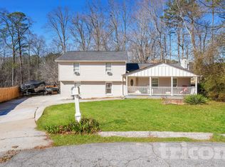 635 Garden Grove Dr NW, Lawrenceville, GA 30044