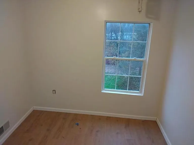 1299 Porters Rd — Photo 5