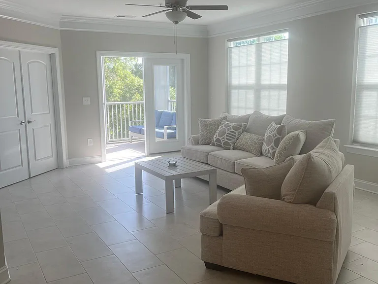 Ella Kinley Cir — Photo 9