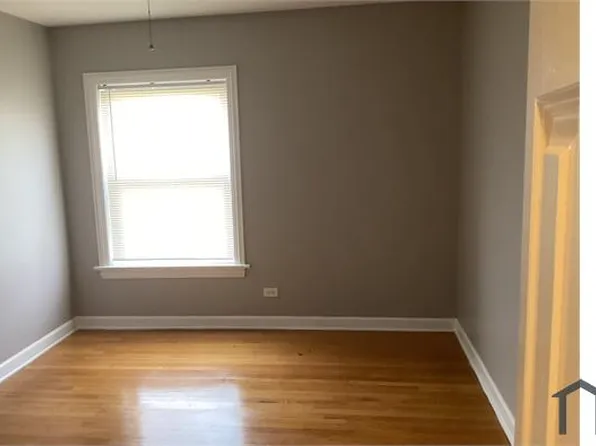 6250 S Mozart St APT 307, Chicago, IL 60629