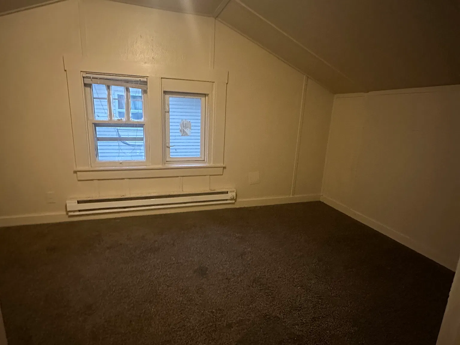 3 bed, 1140 sqft, $1,500 — Photo 2