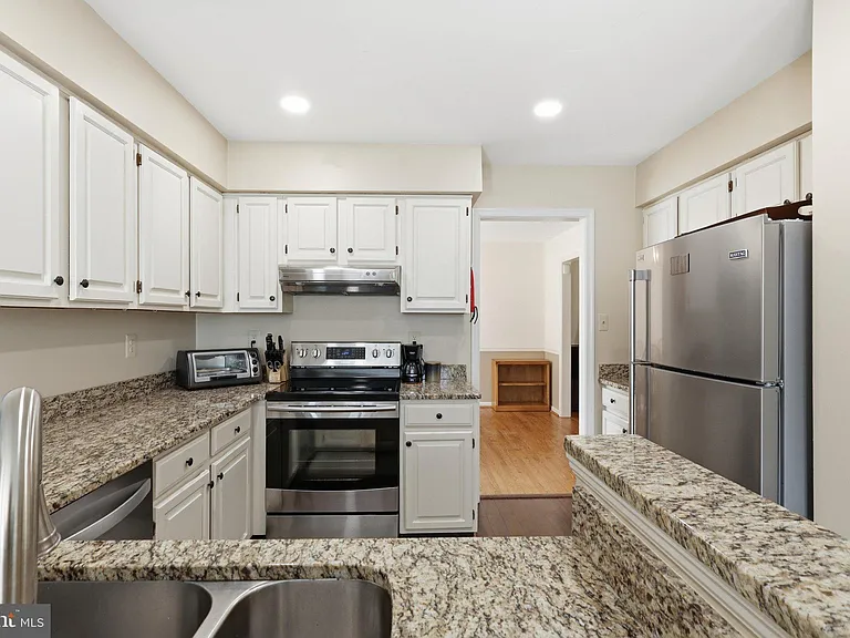5406 Sequoia Farms Dr — Photo 6