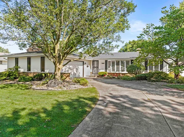 1311 Oriole Dr, Munster, IN 46321