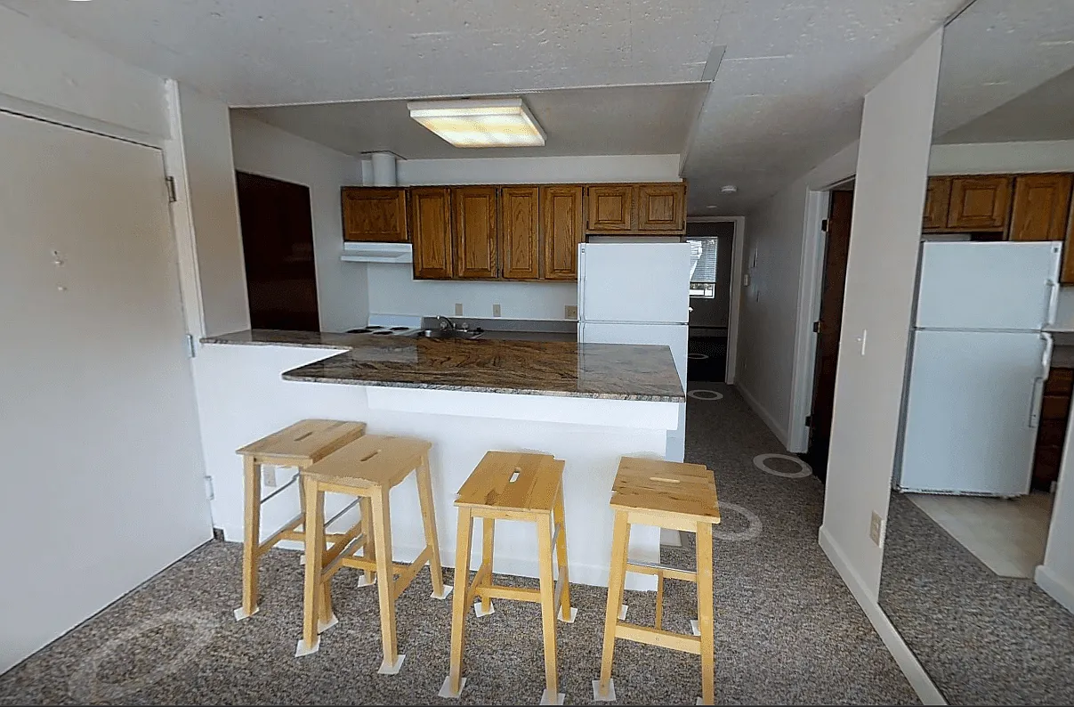 404 N. Thayer — Photo 4