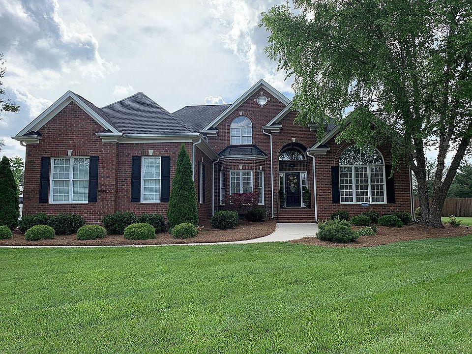 1st image of 6003 Lomond Dr