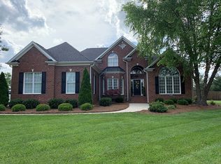 6003 Lomond Dr, Summerfield, NC 27358
