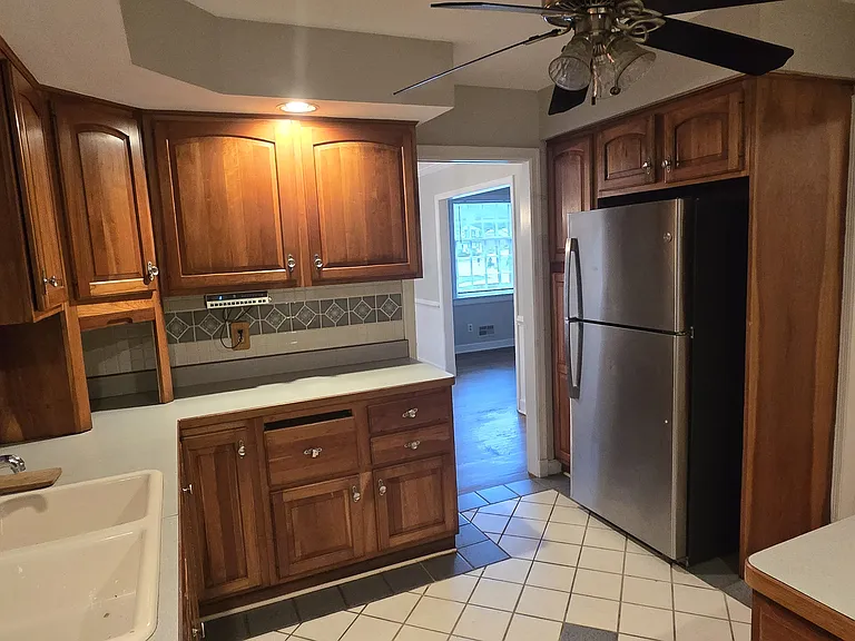 7715 Stonetree Dr — Photo 8