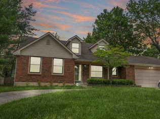 10418 Conway Rd, Saint Louis, MO 63131