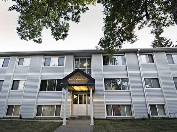 9805 82nd Ave NW, Edmonton, AB T6E 1Y7