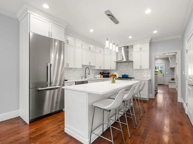 78 Waban Park #78 — Photo 4