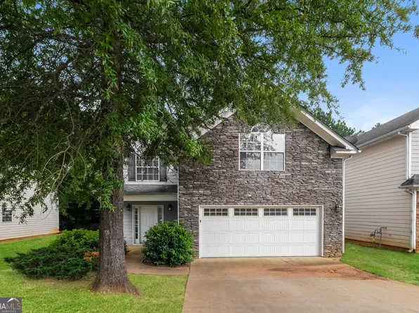 27 Churchill Park Dr, Newnan, GA 30263