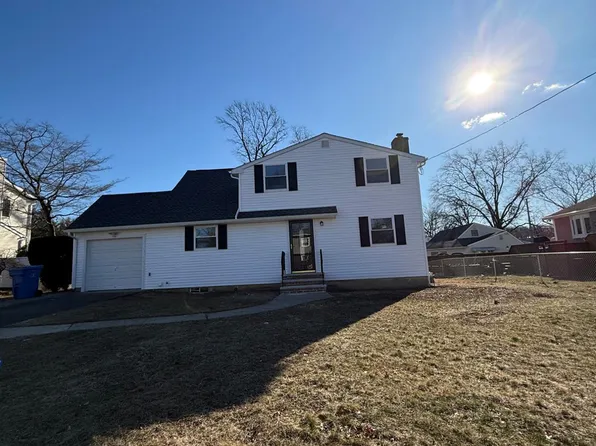 1290 Barkley Pl N, North Brunswick, NJ 08902