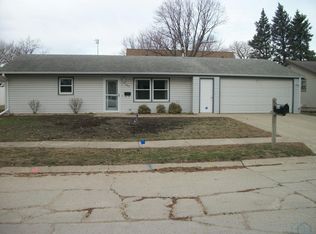 1403 Susan Ave, Cherokee, IA 51012