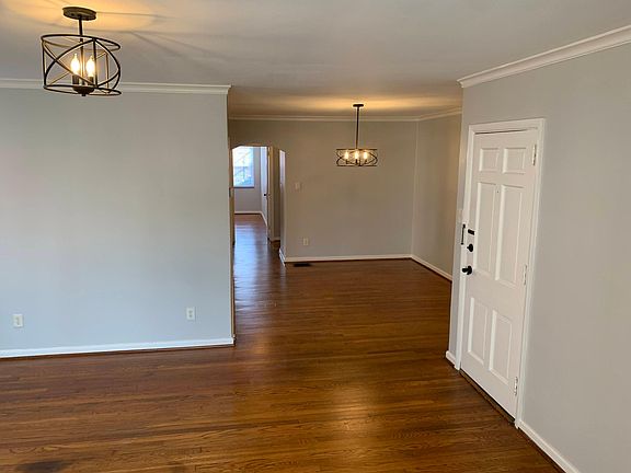 Living Room/Dining Room