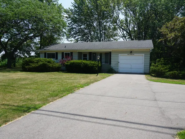 1124 E Dansville Rd, Dansville, MI 48819