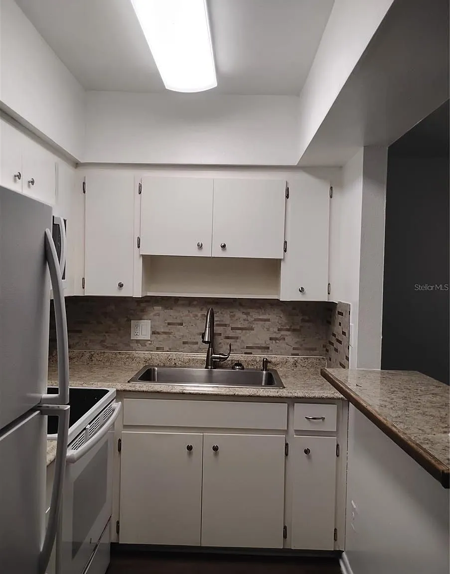 116 SW Jefferson Cir N — Photo 4