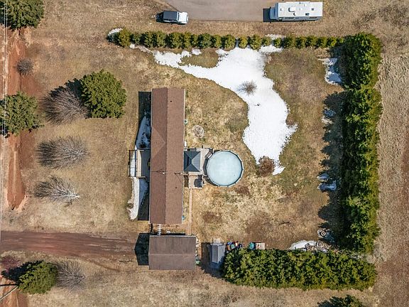 3rd image of 945 Newton Rd