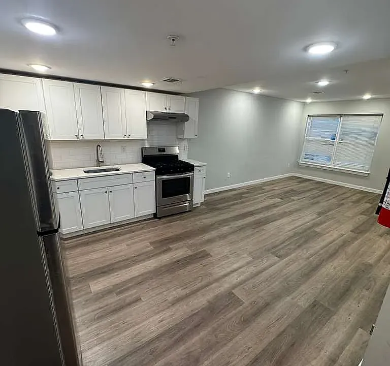 96 16th Ave #1