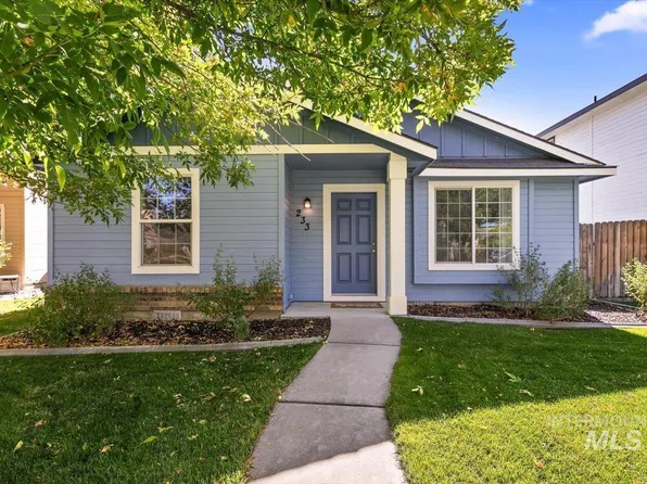 233 W Lava Falls Dr, Meridian, ID 83646