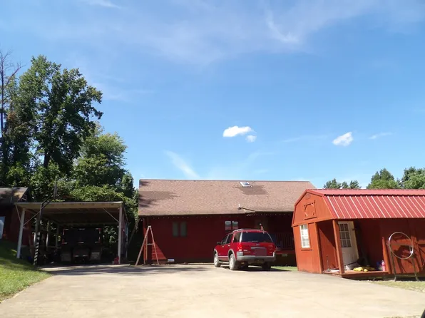 134 Hyder Rd, Elizabethton, TN 37643