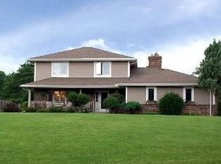 4453 Grafton Ave N, Oakdale, MN 55128