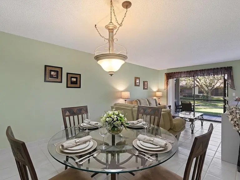 3325 Jaywood Ter #1090 — Photo 2