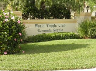 3260 Douglas Dr APT 101, Naples, FL 34105