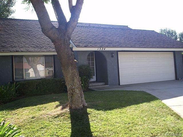 1st image of 1324 Diana Ct