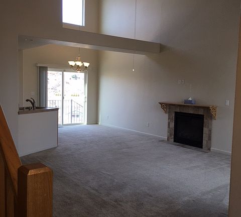 3rd image of 3465 Ridgecrest Dr