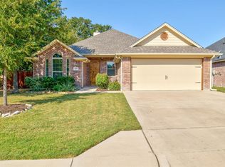 311 Donna Cir, Granbury, TX 76049