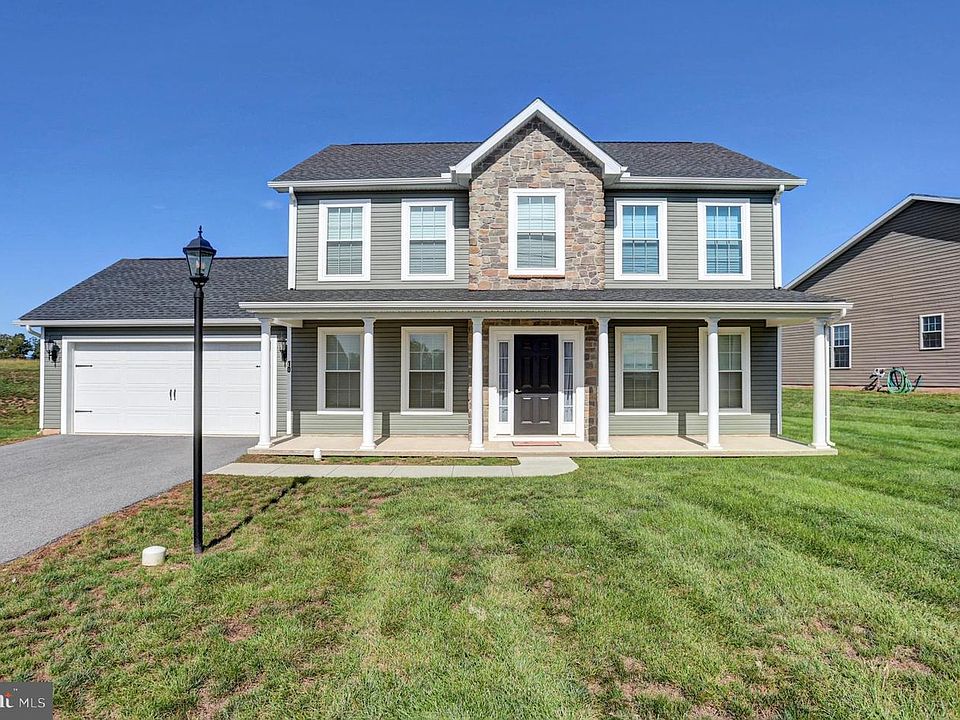 1st image of 10 Egret Ct