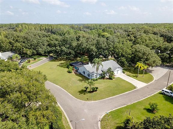 3rd image of 8305 Briarfield Ct