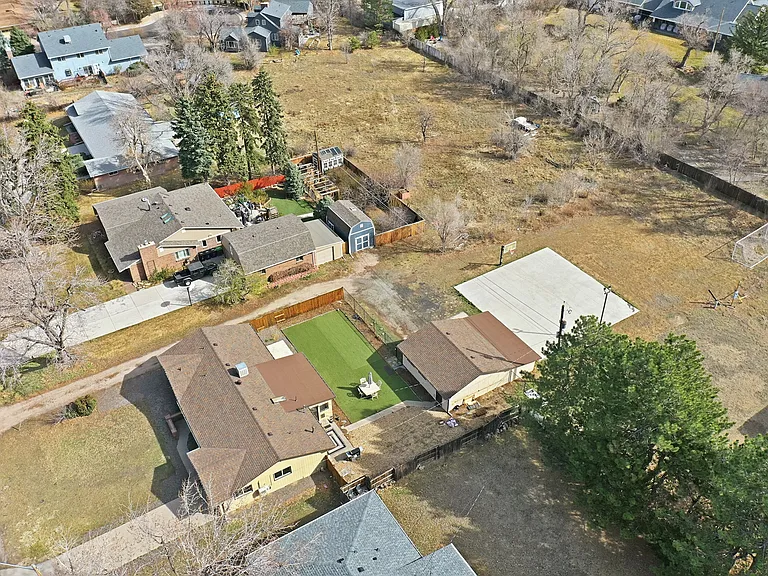 1040 S Fulton St — Photo 35