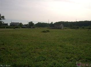 Whitetail Trl NE, Canton, OH 44704