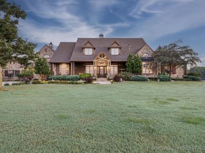 19555 S Memorial Dr, Mounds, OK, 74047