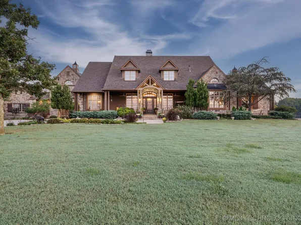 19555 S Memorial Dr, Mounds, OK 74047