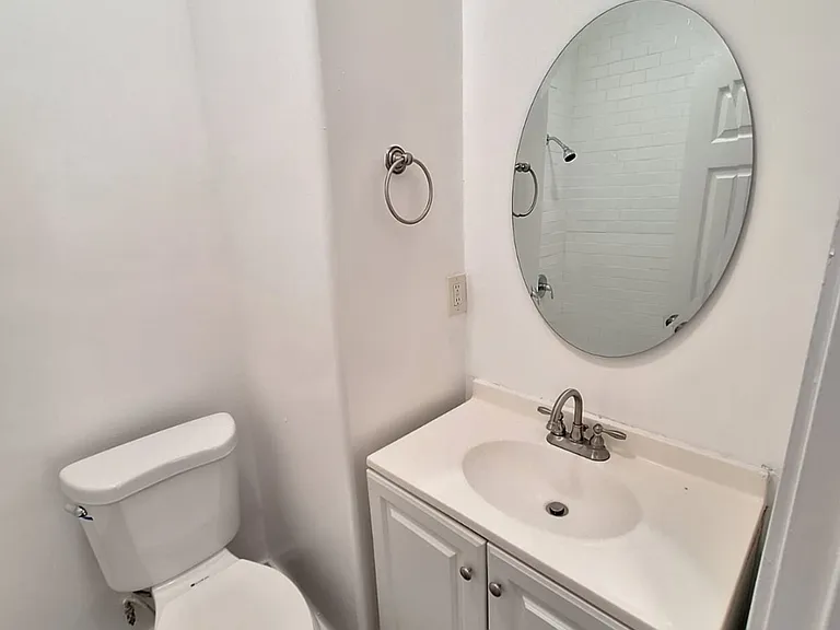 414 N Coronado St #111 — Photo 13